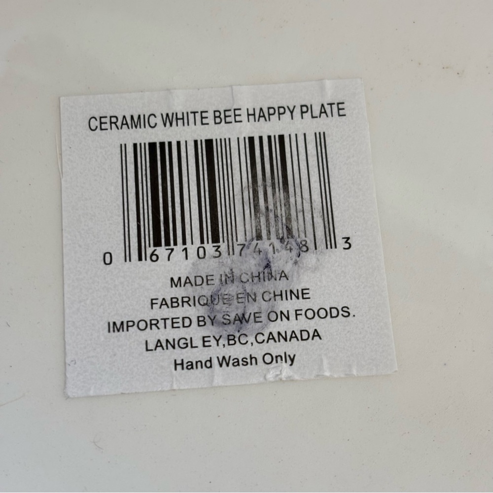 🛍️3/$30 BNWT Set of two “Bee Happy” white ceramic dinner‎ plates - Picture 7 of 9